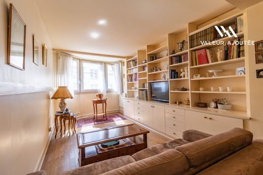 Apartment in Levallois-Perret, Hauts-de-Seine