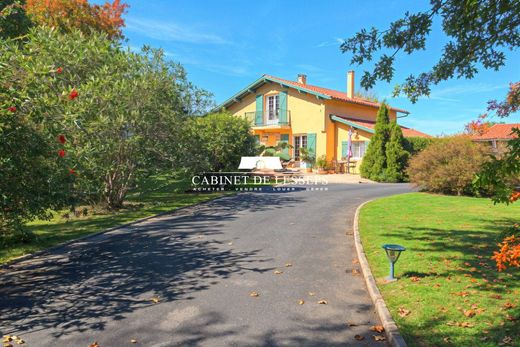 Luxury home in Saint-Martin-de-Seignanx, Landes