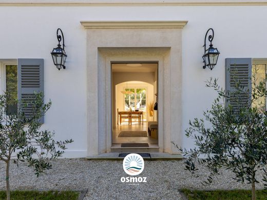 ‏בתי יוקרה ב  L'Houmeau, השראנט הימי