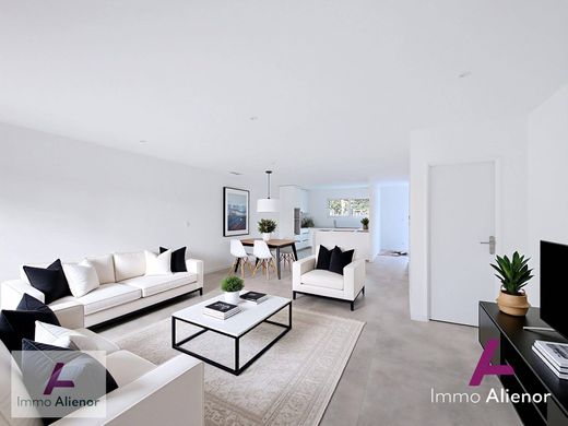 Luxury home in Le Barp, Gironde