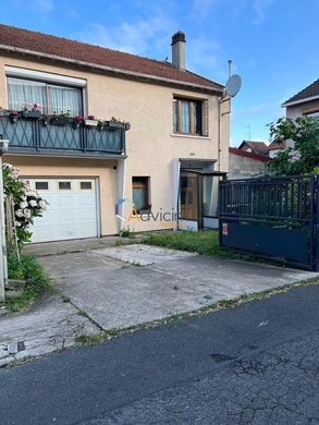 Luxus-Haus in Noisy-le-Sec, Seine-Saint-Denis