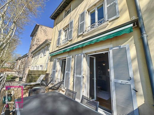 豪宅  Neuville-sur-Saône, Rhône