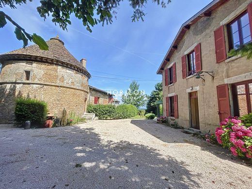 Элитный дом, Charnay-lès-Mâcon, Saône-et-Loire