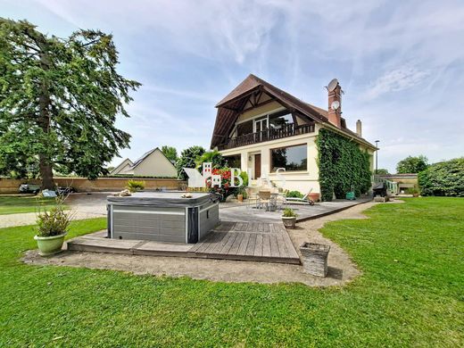 Luxus-Haus in Acquigny, Eure