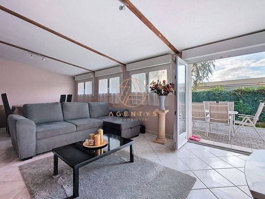 Luksusowy dom w Créteil, Val-de-Marne