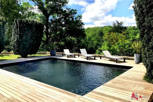 Luxury home in Charbonnières-les-Bains, Rhône