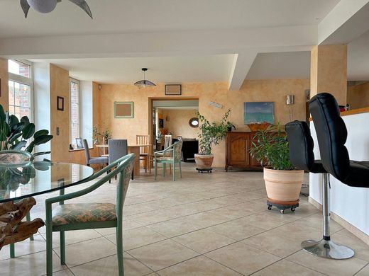 Luxus-Haus in Courdemanche, Eure