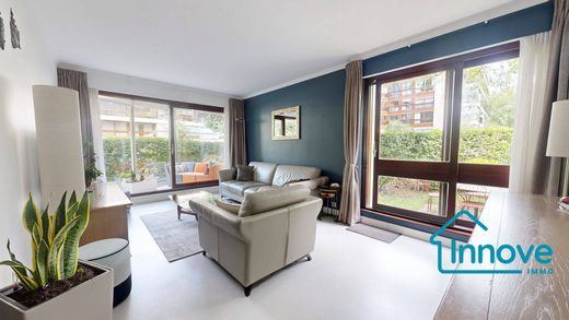 Apartment in Le Chesnay, Yvelines