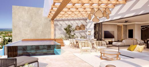 아파트 / Tamarin, Black River District