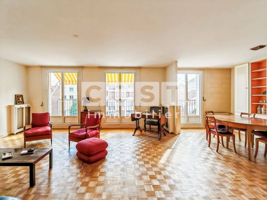 Apartment in Colombes, Hauts-de-Seine