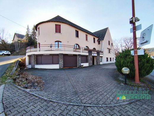 Appartementencomplex in Badaroux, Lozère