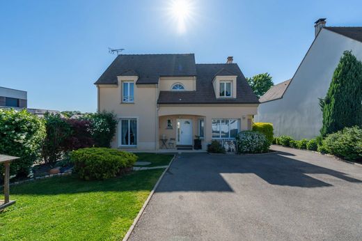 豪宅  Claye-Souilly, Seine-et-Marne