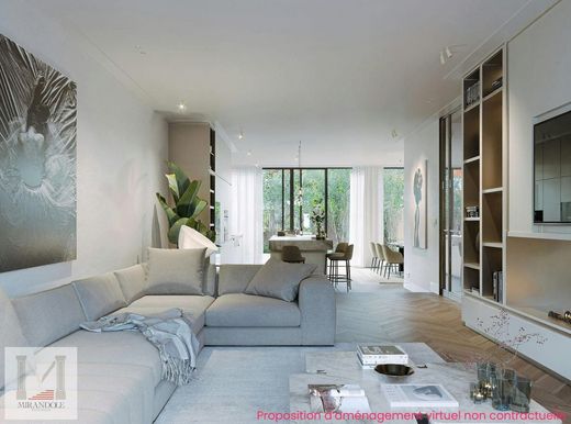 Apartment / Etagenwohnung in Sanary-sur-Mer, Var