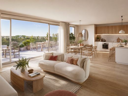 Apartment in Bagneux, Hauts-de-Seine
