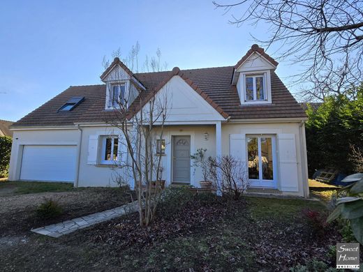 Элитный дом, Magny-les-Hameaux, Yvelines