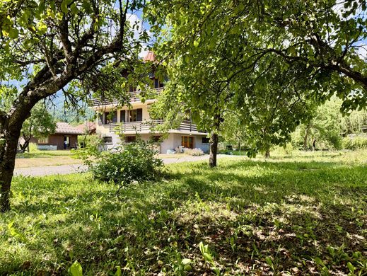 Les Houches, Haute-Savoieの高級住宅