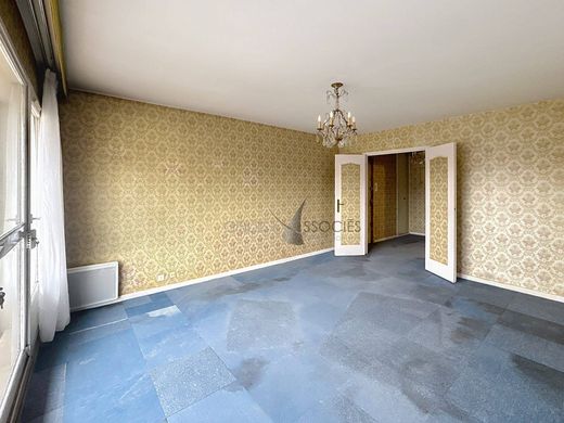 Daire Montrouge, Hauts-de-Seine