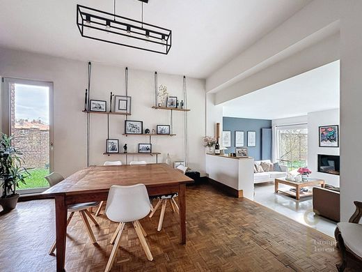 Luxury home in Sainghin-en-Mélantois, North