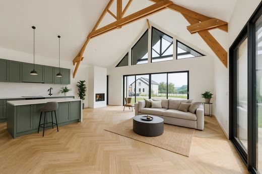 Luxury home in Bénouville, Calvados