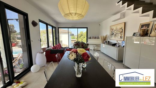 豪宅  Sussargues, Hérault