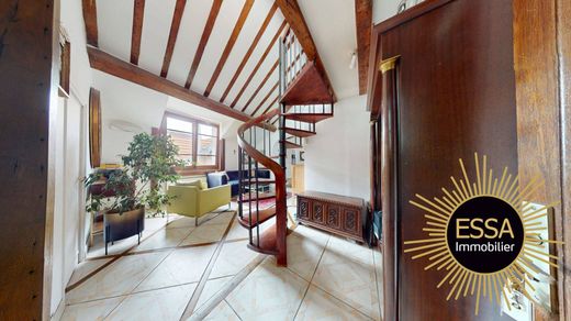Apartment in Viroflay, Yvelines