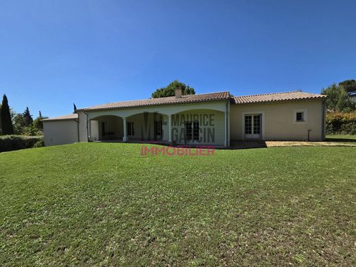 Luxury home in L'Isle-sur-la-Sorgue, Vaucluse