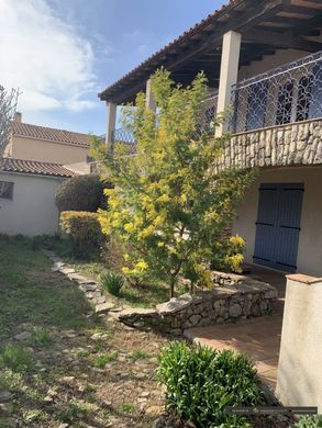 Luxury home in Saint-Mitre-les-Remparts, Bouches-du-Rhône