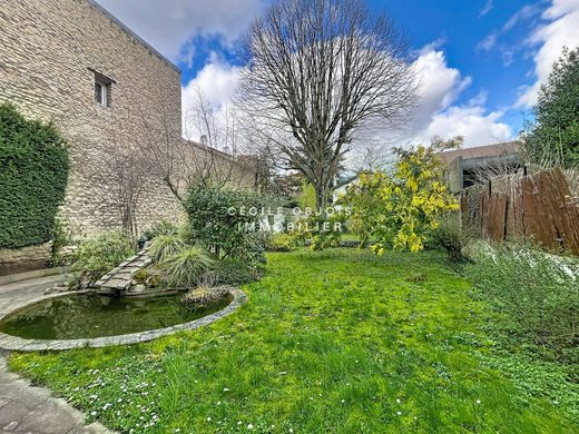 Luxury home in Joinville-le-Pont, Val-de-Marne