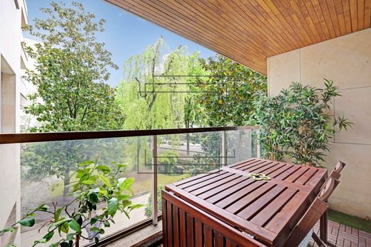 Apartment in Neuilly-sur-Seine, Hauts-de-Seine