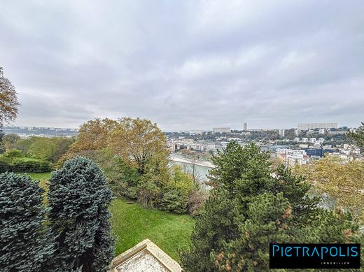 Apartment in Lyon, Rhône