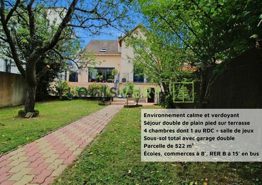 Luxe woning in Massy, Essonne
