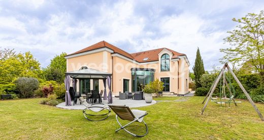 Casa di lusso a Saint-Prix, Val d'Oise