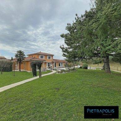 Corbas, Rhôneの高級住宅