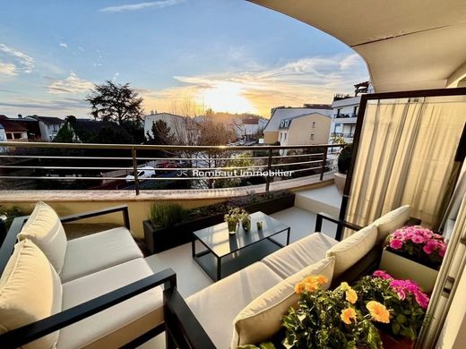 Apartament w Suresnes, Hauts-de-Seine