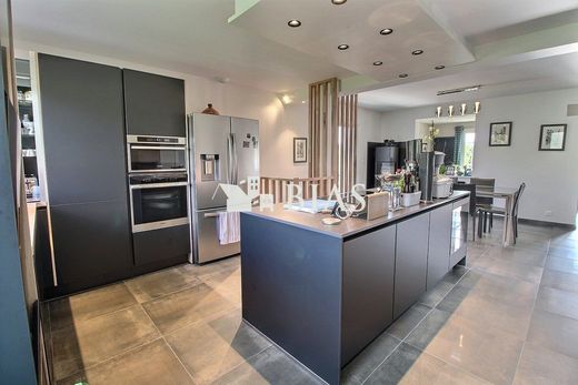 منزل ﻓﻲ Montigny, Seine-Maritime