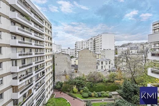 バスティーユ、レピュブリック、ナシオン-アレクサンドル・デュマ, Parisのアパートメント