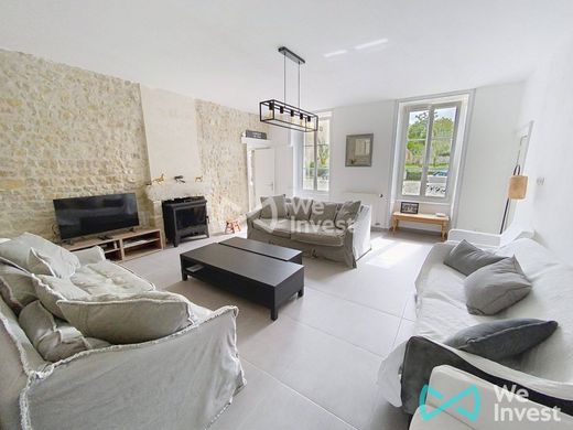 Lüks ev Formigny, Calvados