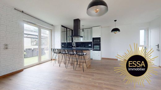 Appartamento a Le Chesnay, Yvelines