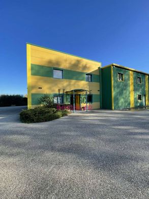 Büro in Monteux, Vaucluse