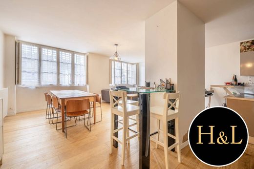 Apartment / Etagenwohnung in Bordeaux, Gironde