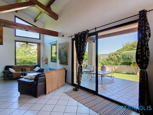 Luxury home in Poussan, Hérault