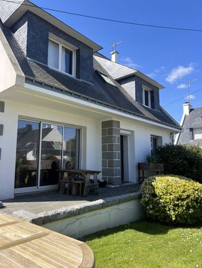 Luxury home in Larmor-Plage, Morbihan