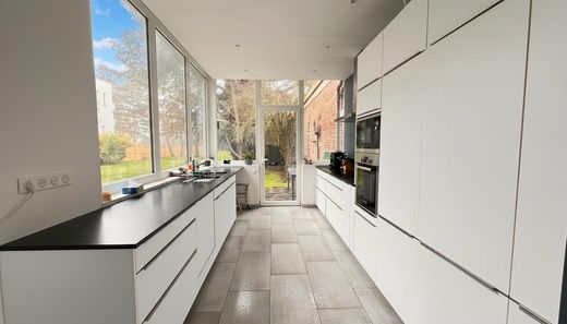 Luxury home in Villeneuve-d'Ascq, North
