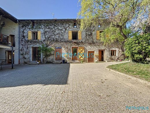 Luxury home in Trévoux, Ain