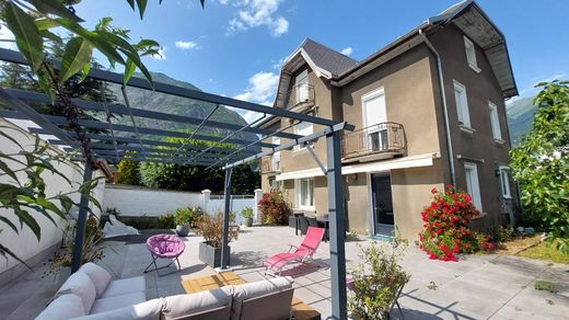 Luxury home in Saint-Jean-de-Maurienne, Savoy