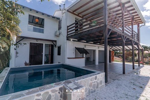 Luxe woning in Le Robert, Martinique