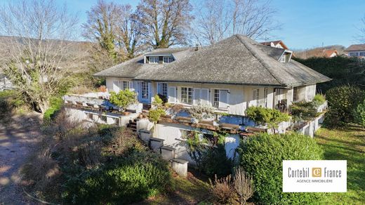 Luxus-Haus in Cruseilles, Haute-Savoie