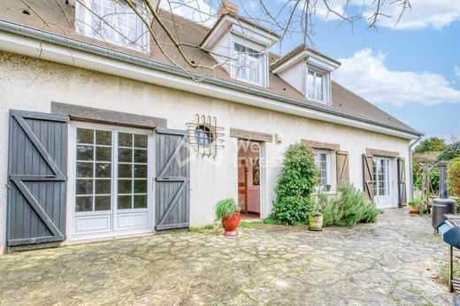 Luxury home in Magny-le-Hongre, Seine-et-Marne