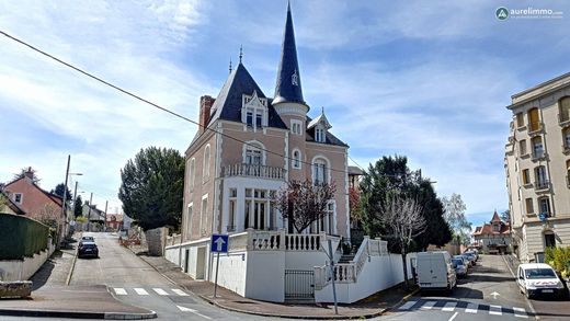 호화 저택 / Néris-les-Bains, Allier