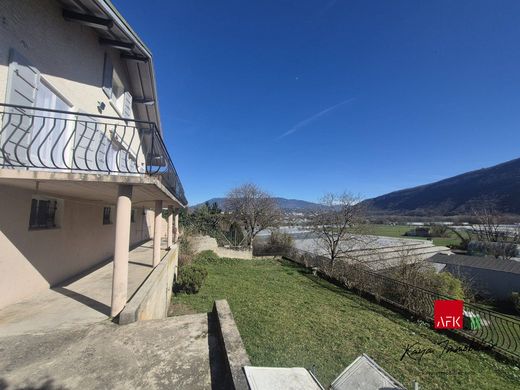 Luxury home in Gaillard, Haute-Savoie